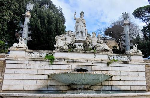 Fontana della Dea di Roma