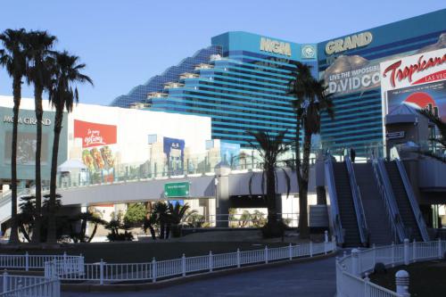 8100F093-8487-47BA-BDFD-BDC6341BB329